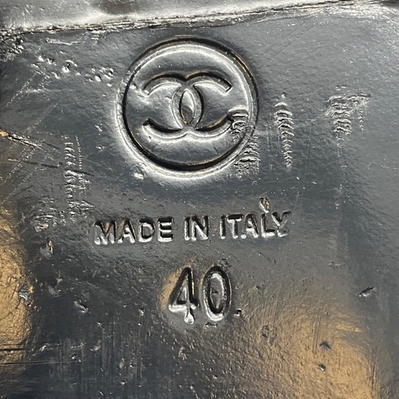 CHANEL BLACK / WHITE CC LOGO LEATHER CAP TOE TWEED BALLET FLATS WITH BOW DETAIL - Picture 9 of 10